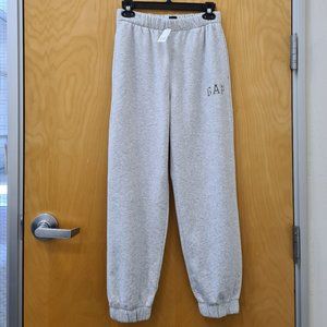 GAP NWT Logo Fleece Joggers M
